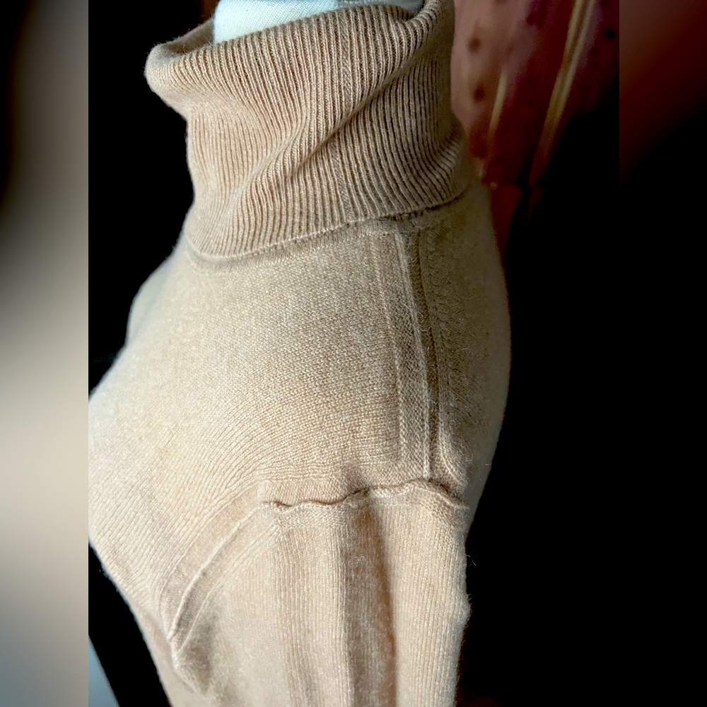 Cashmere sweater